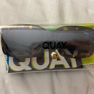 Quay Australia NWT Yada Yada Sunglasses in Tortoise